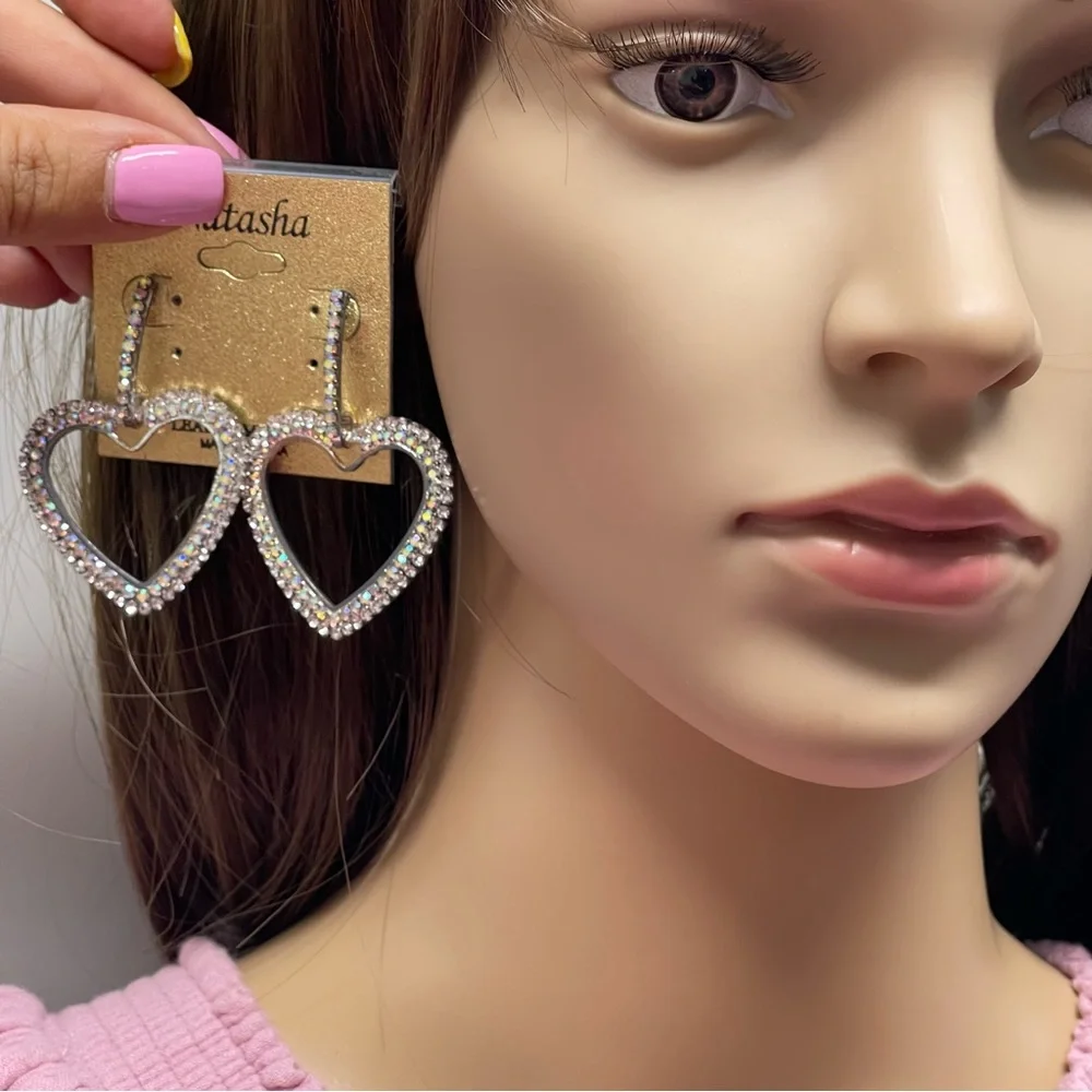 ♥️VALENTINES! NWT CRYSTAL HEART EARRINGS